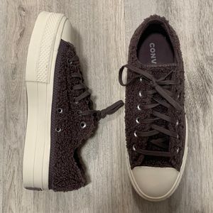 Converse Sherpa Low Top Size 8.5
